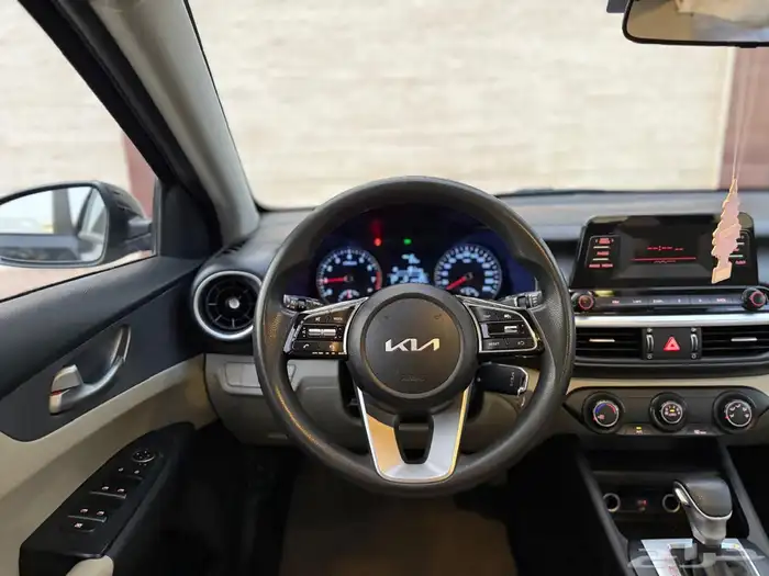 للبيع كيا سيراتو موديل 2022 استاندر 21