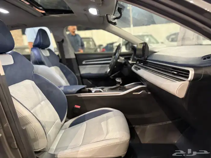 جيلي امجراند 7 موديل 2023 فل كامل . 12