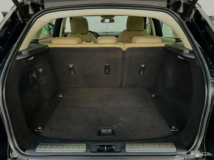 رنج روفر ايفوك الموديل 2018 فل كامل اللون اسود... 10