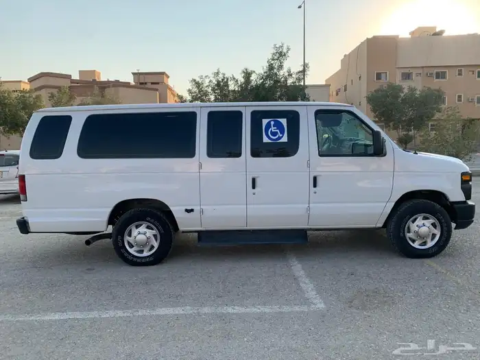 فان فورد 2013 لذوي الاحتياجات مخزن 2