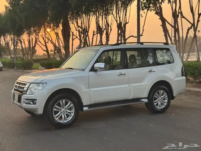 للبيع ميتسوبيشي باجيرو 2017 وكاااله 2