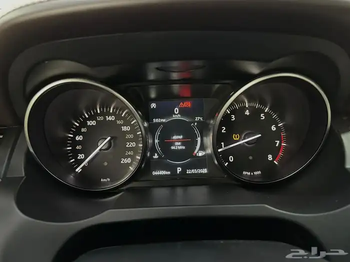 رنج روفر ايفوك الموديل 2018 فل كامل اللون اسود... 7