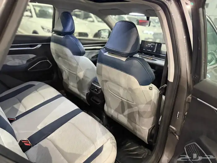 جيلي امجراند 7 موديل 2023 فل كامل . 27