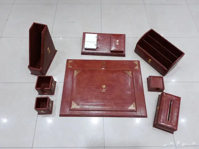 طقم مكتب جلد فاخر 2