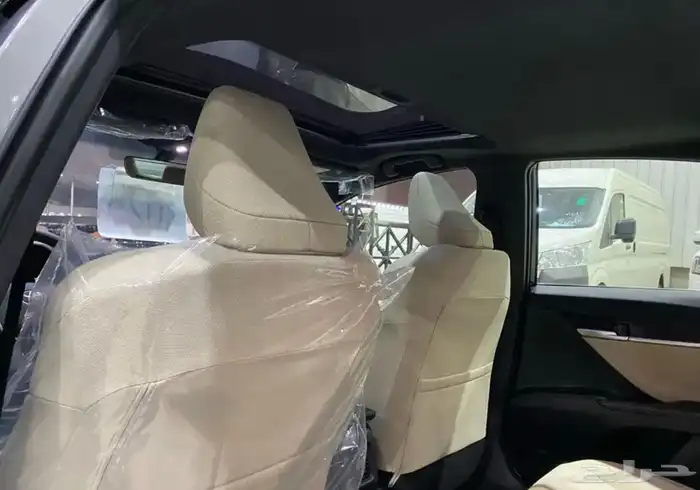 تويوتا كامري LEبنزين 2025 اقساط وكاش 4