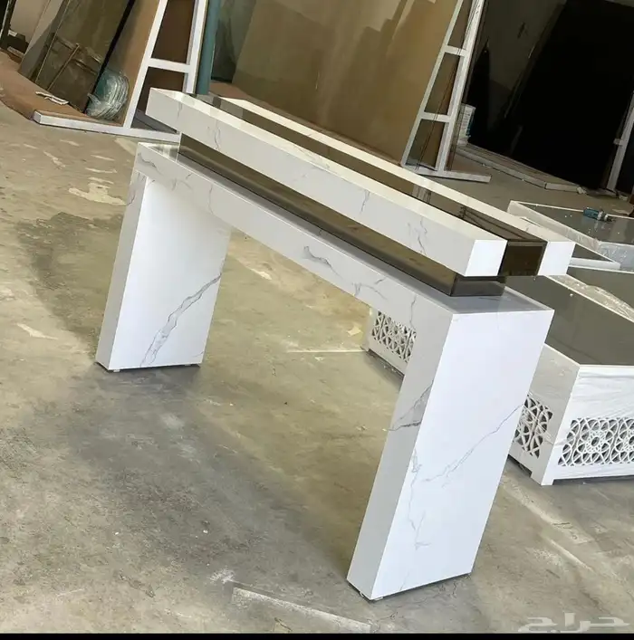 طاولات تفصيل حسب طلب 64