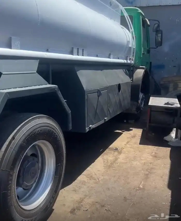 البي وايت حصني 0