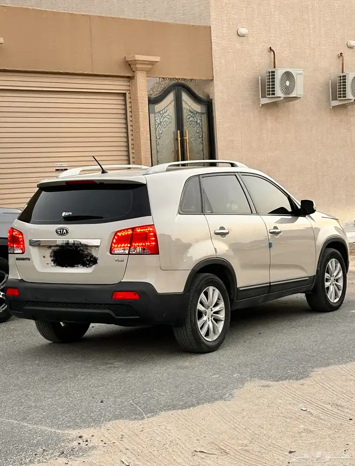 سورنتو ديزل لوحه دبي 5