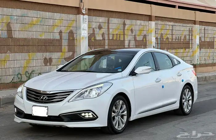 هيونداي ازيرا 2012 4