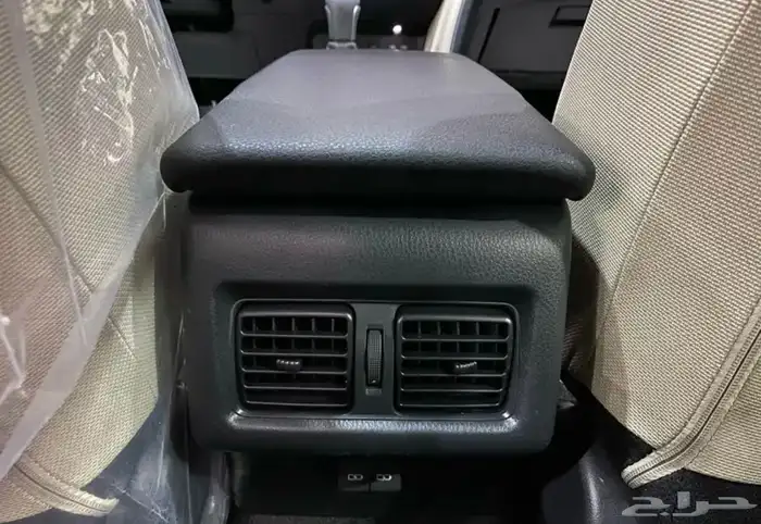 تويوتا كامري LEبنزين 2025 اقساط وكاش 8