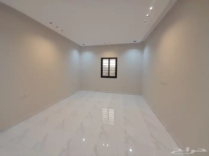 للبيع شقه دور ارضي بمدخل سيارة بسعر 550الف ف مخطط 6 11