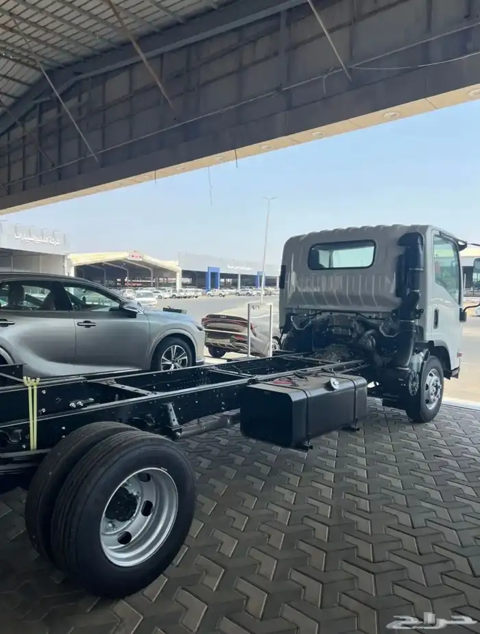 ايسوزو دينا 2025 ياباني متوفر جميع المقاسات والأوزان 5