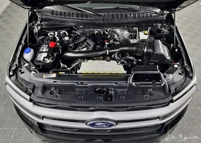 مكاين فورد إكسبيديشن مع ضمان 6شهور 6