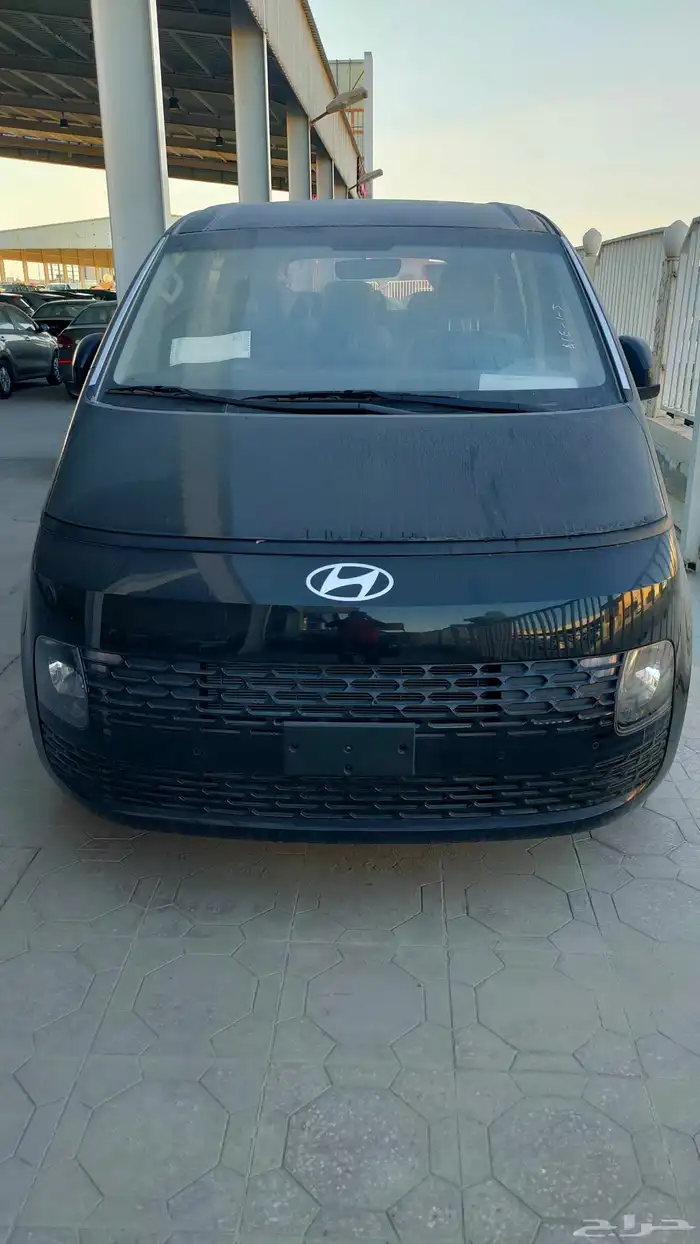 هيونداي ستاريا 2025 3