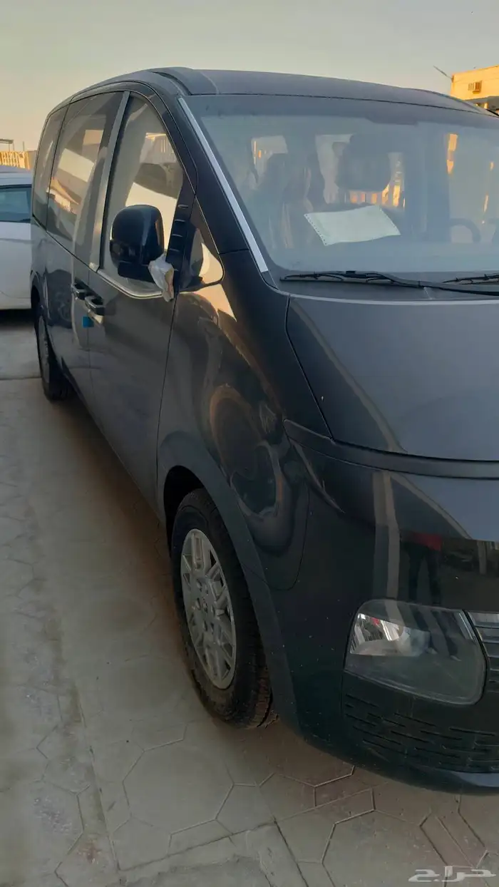 هيونداي ستاريا 2025 2