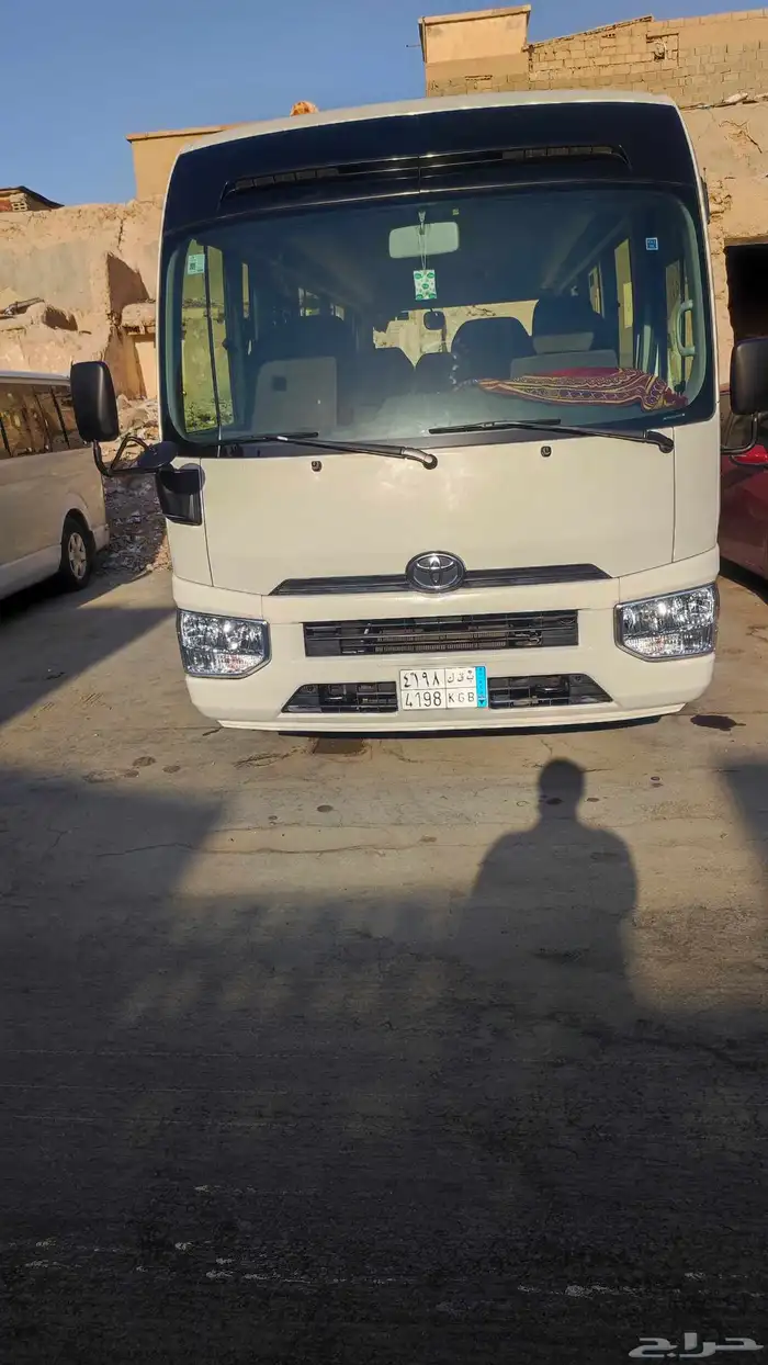 كوستر ايجار مع سواق رحله فندق رياض مشوار شركه مطار الرياض جد 1