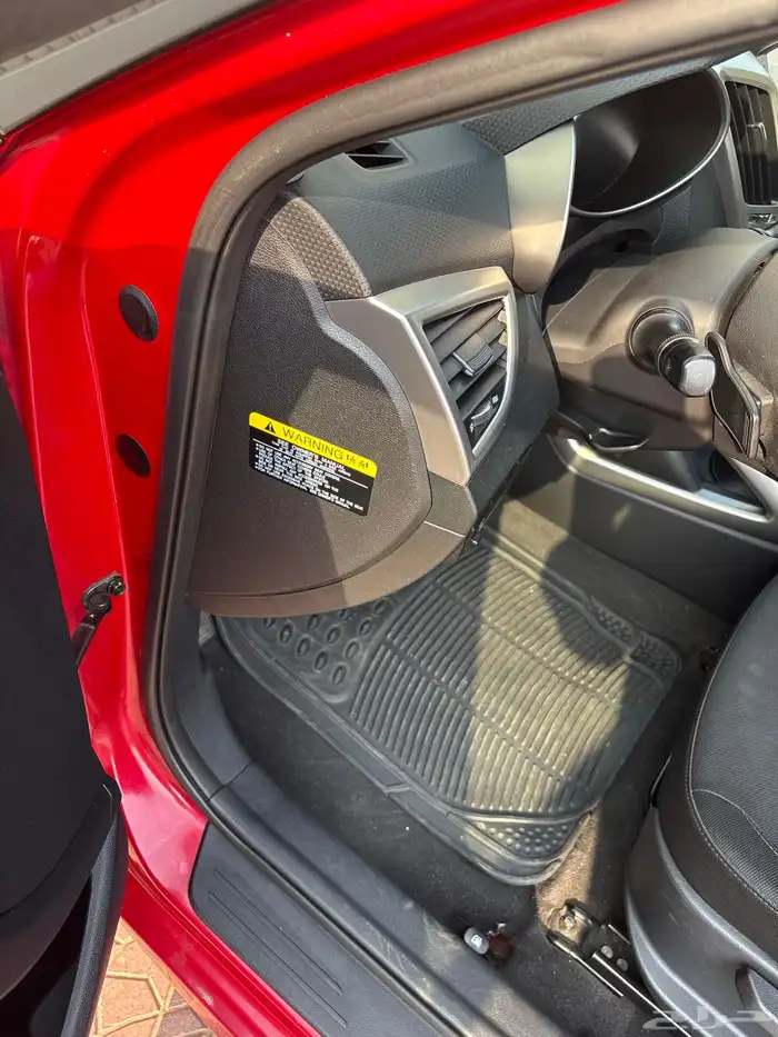 هيونداي فوليستر 13