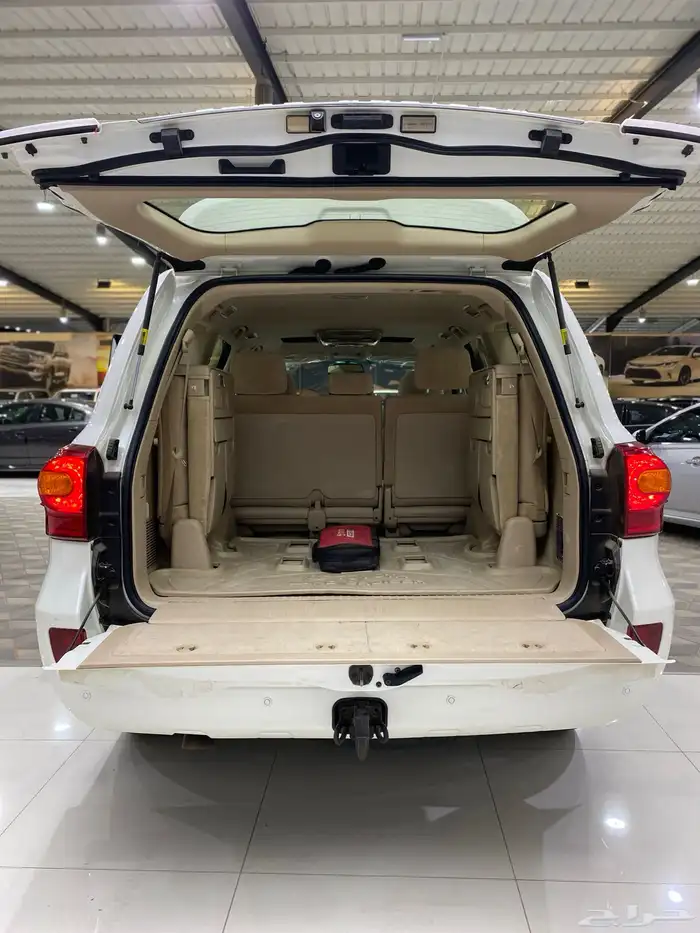 تويوتا لاندكروزر فل كامل 2014 6