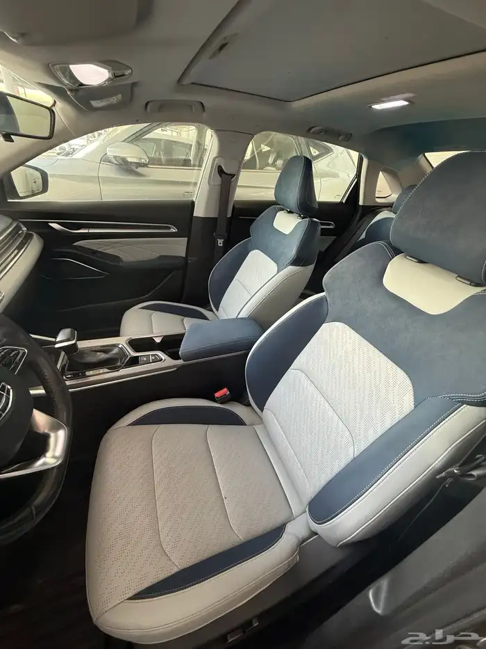 جيلي ام جراند 2023 فل البيع بنظام الايجار منتهي بالتمليك 8