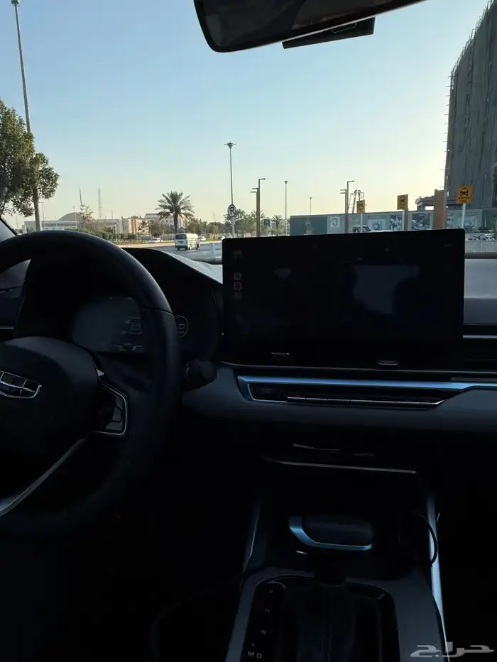 جيلي امجراند 2025 فل كامل 15