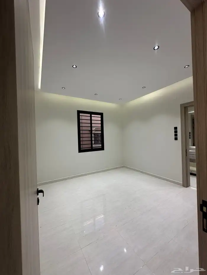 للبيع ارواف علويه جديده بحى النهضه احد رفيده 8