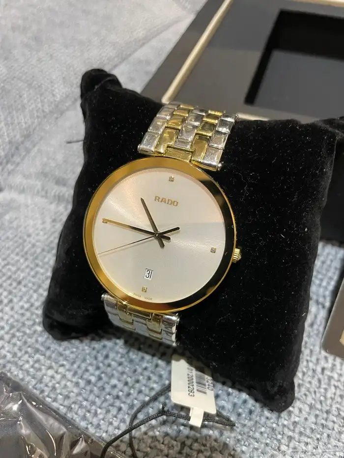 للبيع ساعه رادو فلورنس اخت الجديده 14