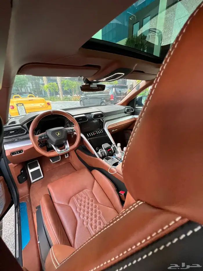 لمبرجيني اوروس S عداد 4 الاف صيانة 5 سنوات إضافية مجانا 88