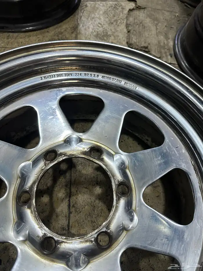 جنوط نيسان نيكل مقاس 15 اصلي وكاله 4