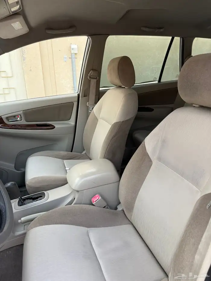 انوفا موديل 2014 للبيع 3