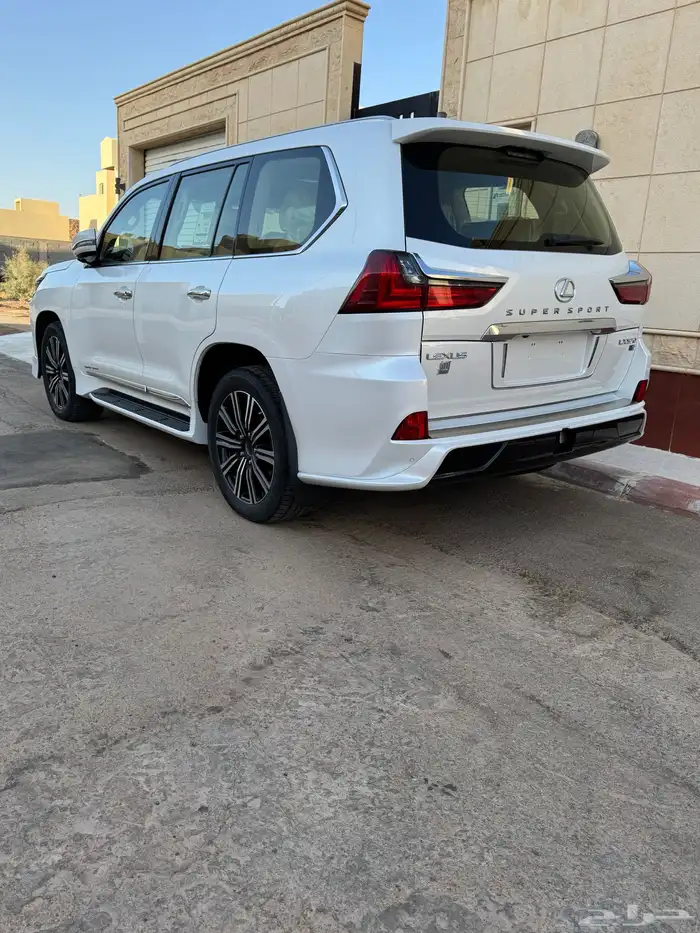 جيب لكزس 2018 مخزن 8