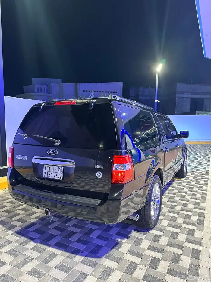 فورد اكسبدشن صالون عائلي طويل 1