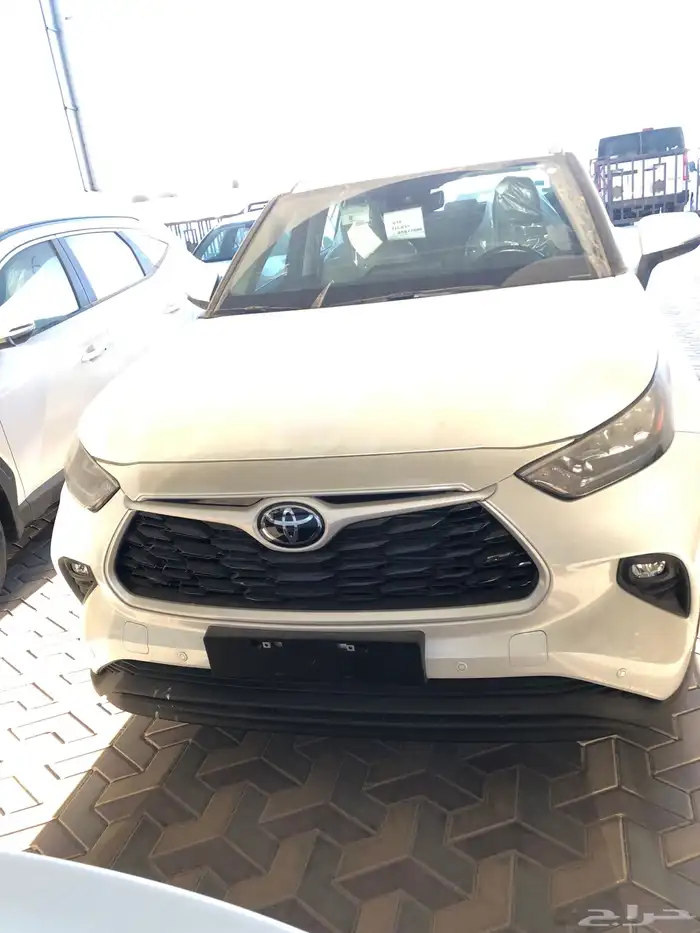 تويوتا هايلاندر GLE هايبرد 2025 14