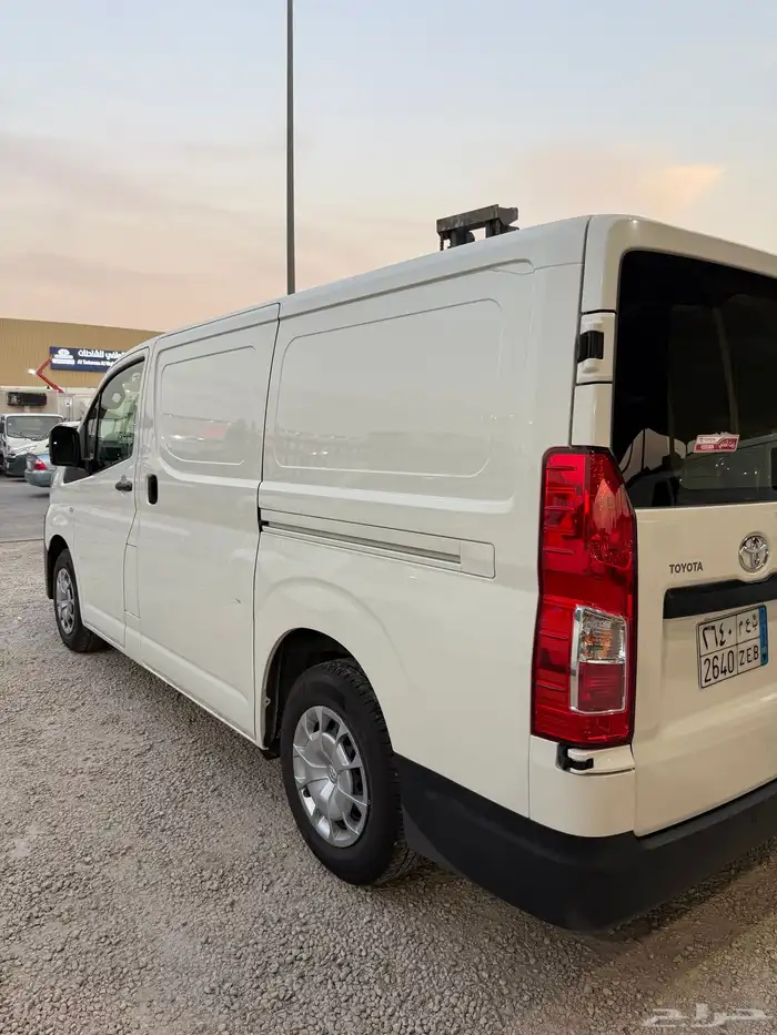 تويوتا هاي اس فان بضاعة 2025 ديزل 3