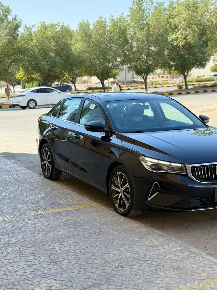 للبيع جيلي امجراند 2023 فل كامل 0