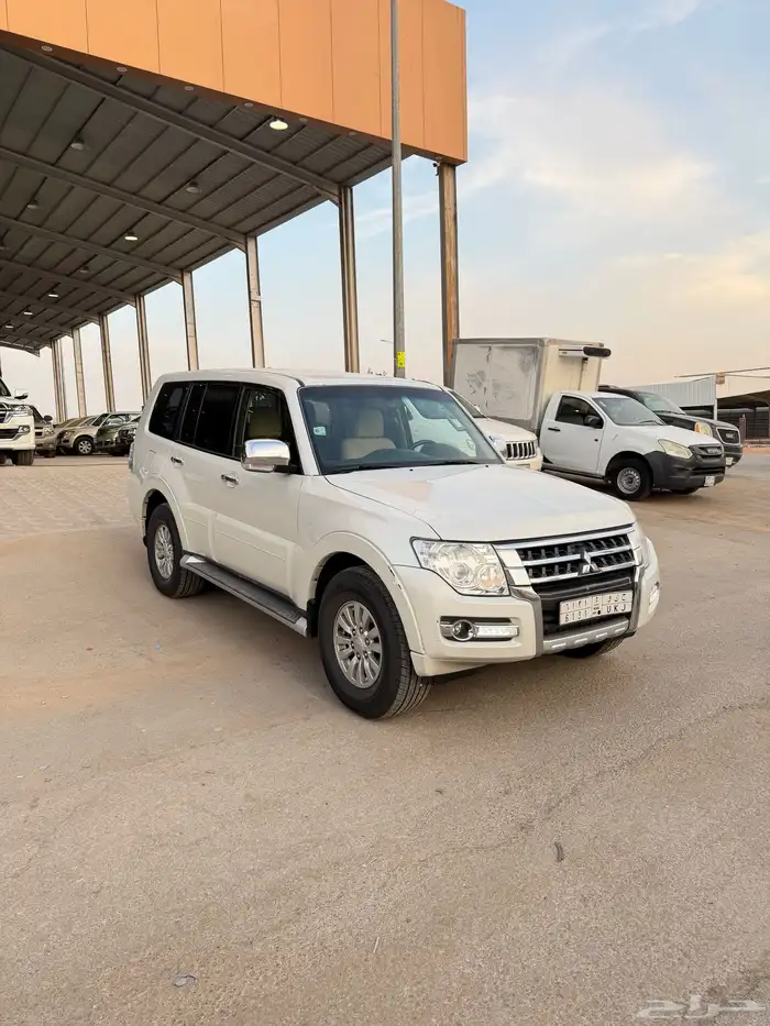 ميتسوبيشي باجيرو 1