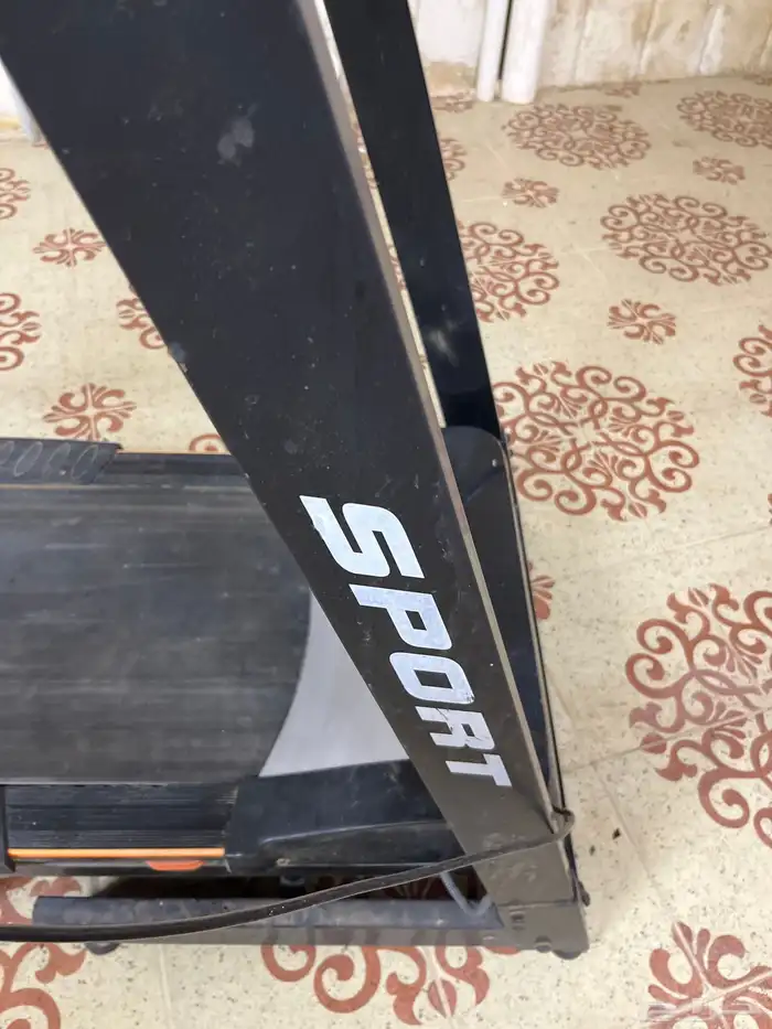 سير كهربائي شغال بس يطلع منه ريحه غريبه للبيع عل السوم 3