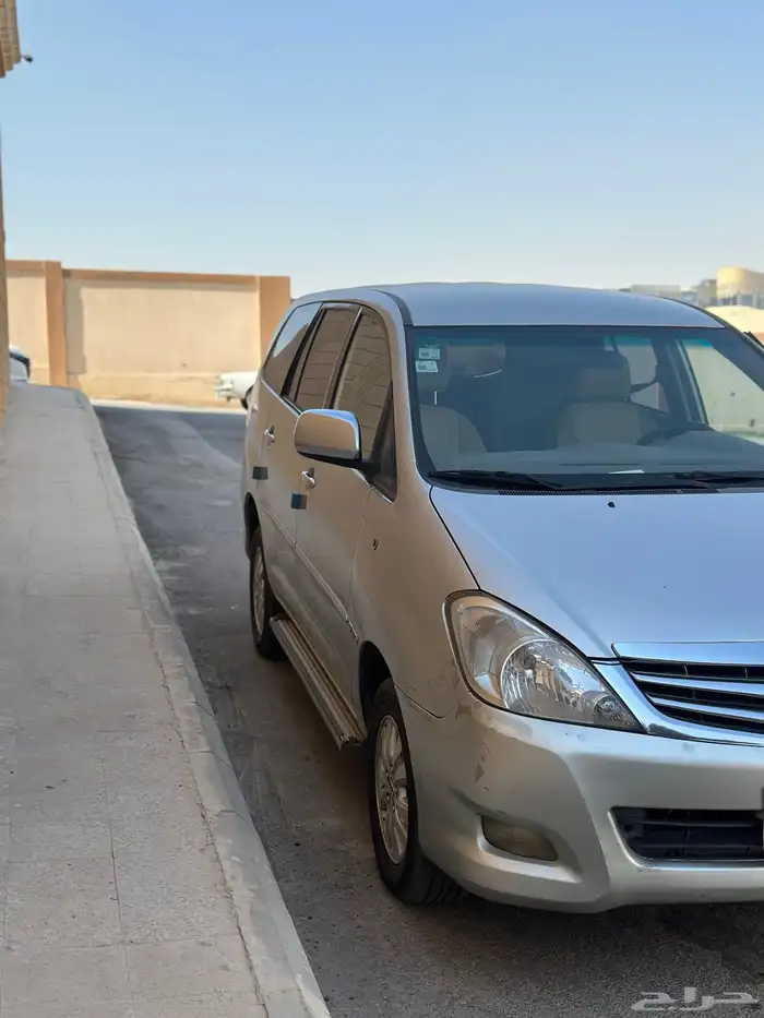 تويوتا انوفا 2010 3