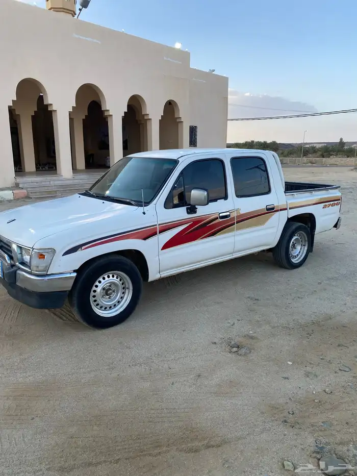 للبيع هايلوكس 2001 غمارتين 1