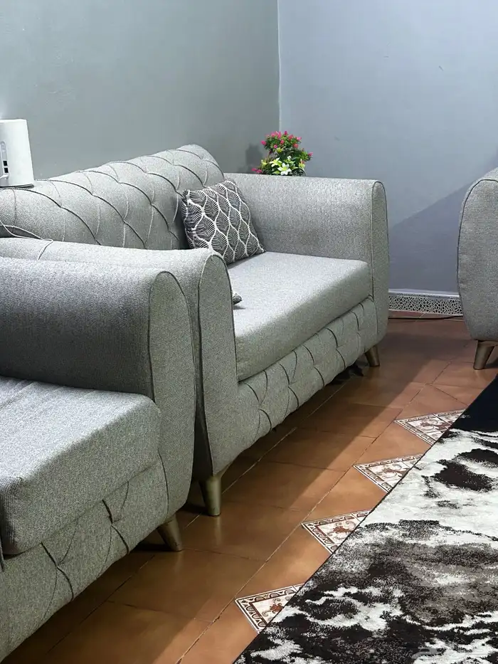 كنب لونين 12 كنبه وسير ودراجه رياضيه بحره المجاهدين 0