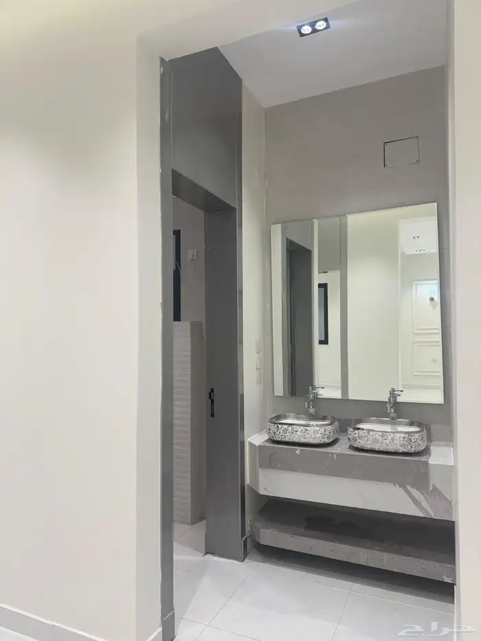 دور ارضي مستقل 16