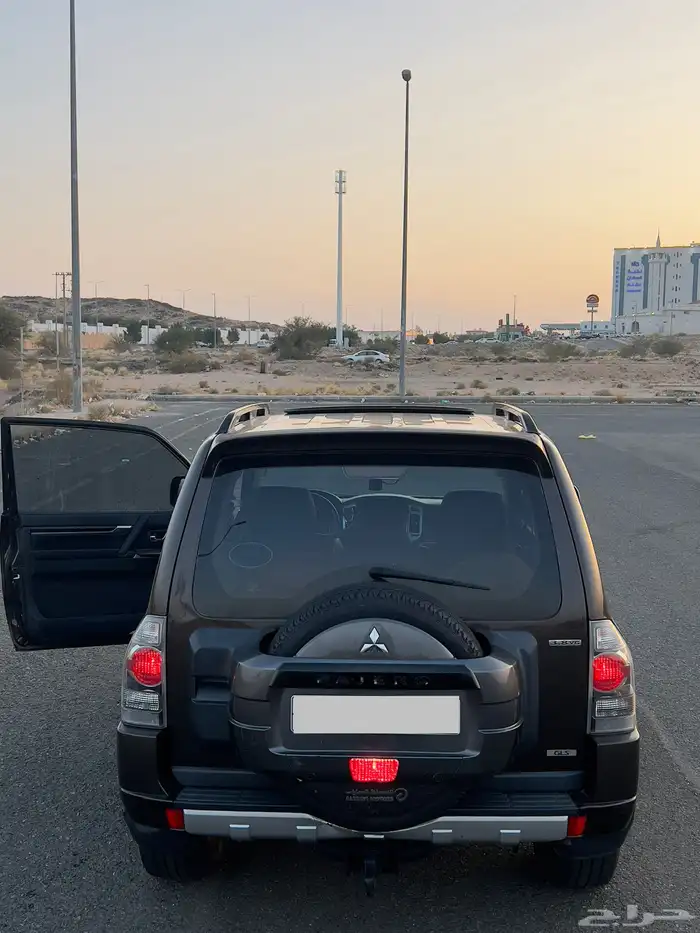 باجيرو 2017 ربع فل كامل 9