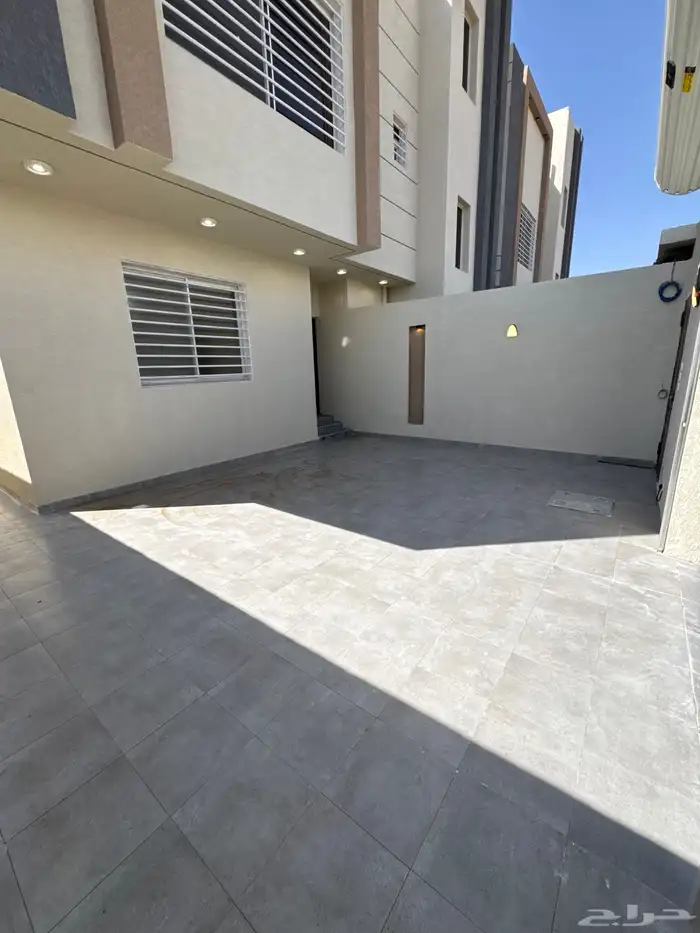 للبيع بالمحاله خلف حديقه المليون شقه دور أرضي بمدخل سياره 2