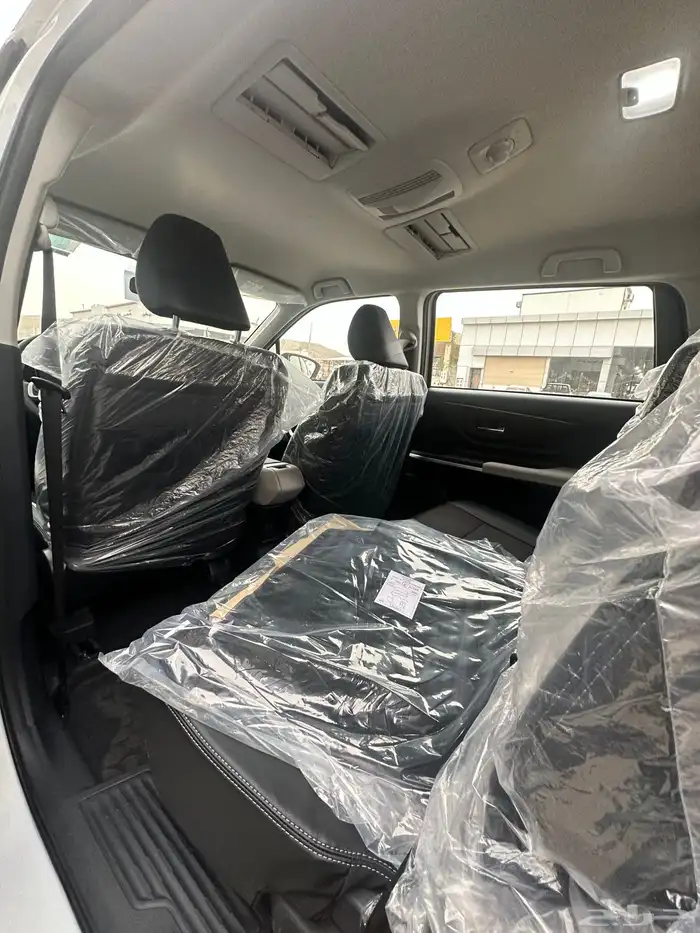 تويوتا فيلوز 4 سلندر موديل 2025 متوفر جميع الالوان 6