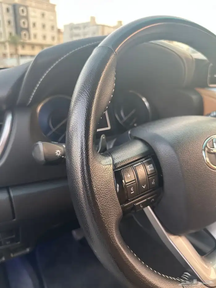 فورشنر 6 سلندر دبل (VX) 2023 ( بحالة الوكالة ) 47