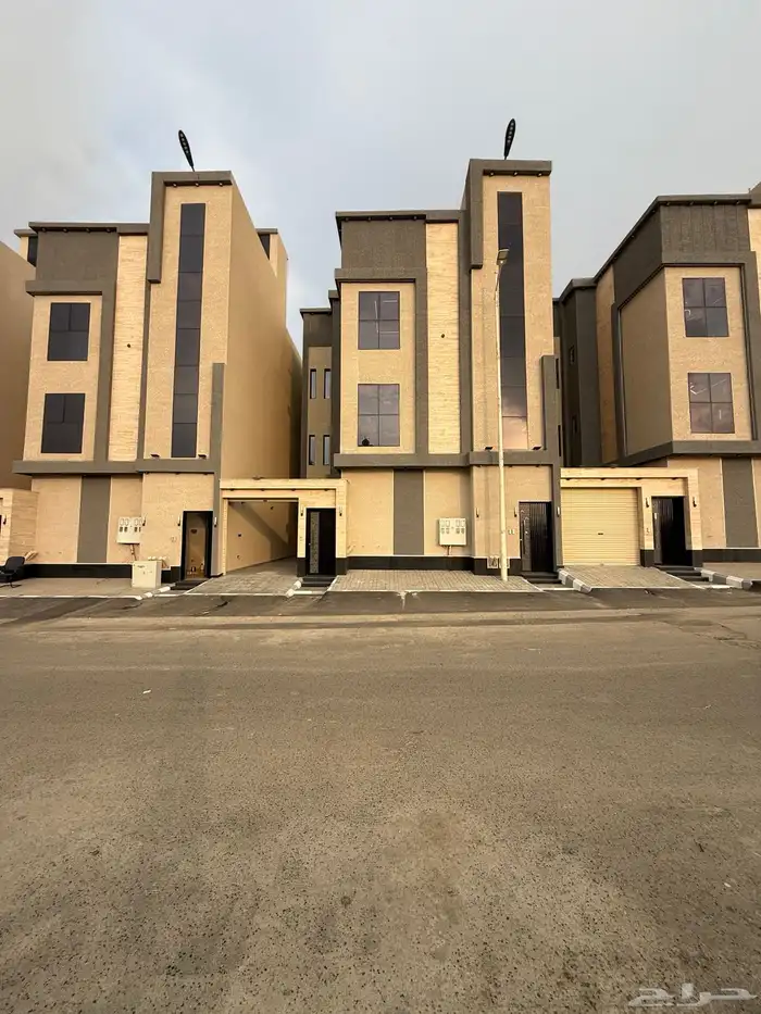 للبيع شقق علويه بالقرب من حي الضيافه طريق ابها الخميس 1