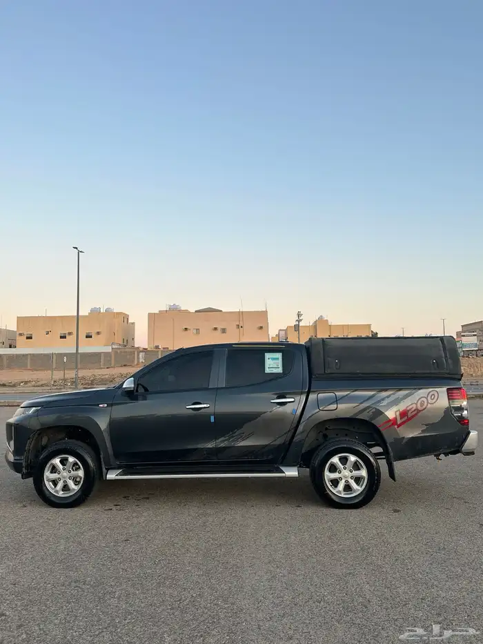 للبيع متسوبيشي L200 دبل توماتيك2022 6