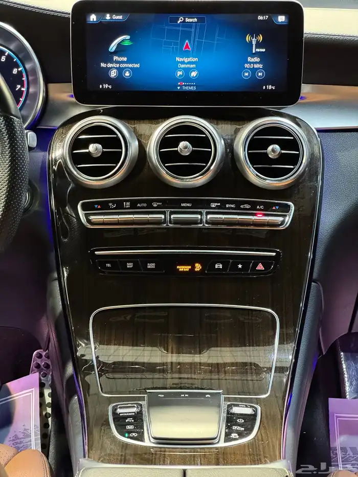 مرسيدس GLC200 موديل 2022 27