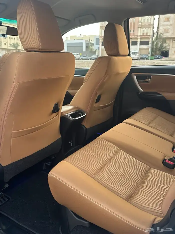 فورشنر 6 سلندر دبل (VX) 2023 ( بحالة الوكالة ) 34