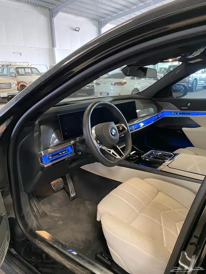 BMW 2026 735i M Kitوارد الناغى 4