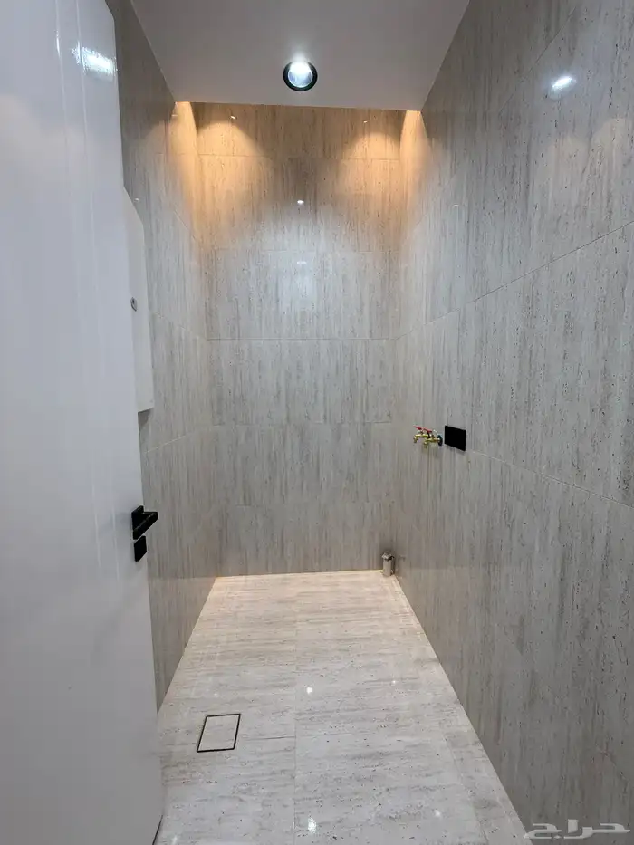 شقق ارضيه وعلويه تشطيب مودرن خميس مشيط دره الموسي 8